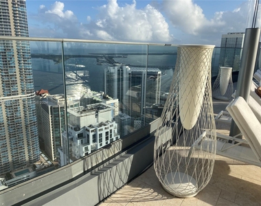 1000 Brickell Plaza - Photo Thumbnail 31