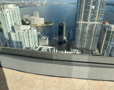 1000 Brickell Plaza - Photo Thumbnail 30