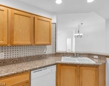 63 E Agate Avenue - Photo Thumbnail 17