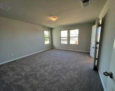 1006 Pinyon Cv - Photo Thumbnail 35