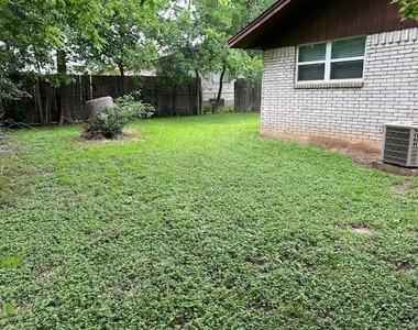 2202 Cottonwood Dr - Photo Thumbnail 11