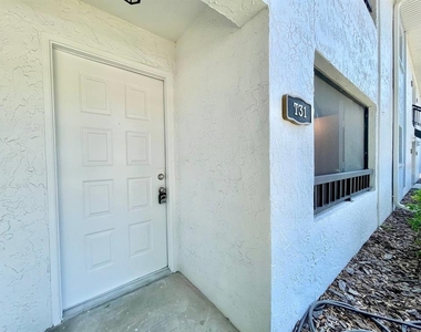 4508 S Oak Drive - Photo Thumbnail 1