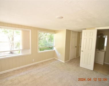 1220 E Crenshaw Street - Photo Thumbnail 13