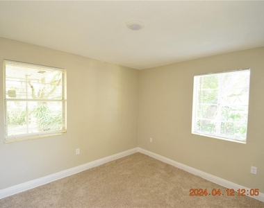 1220 E Crenshaw Street - Photo Thumbnail 18