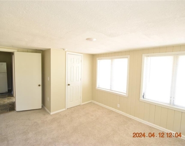 1220 E Crenshaw Street - Photo Thumbnail 15