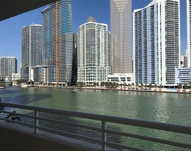 888 Brickell Key Dr - Photo Thumbnail 0