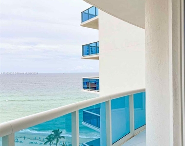 2711 S Ocean Dr - Photo Thumbnail 0