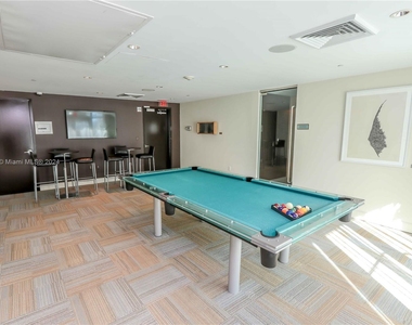 951 Brickell Ave - Photo Thumbnail 18