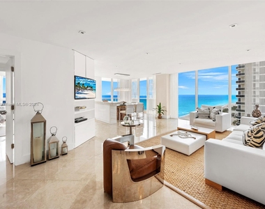 4779 Collins Ave - Photo Thumbnail 0