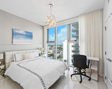 6899 Collins Ave - Photo Thumbnail 29