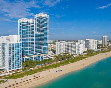 6899 Collins Ave - Photo Thumbnail 10