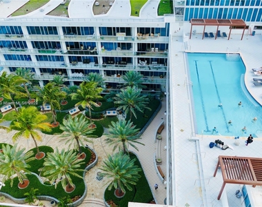 6899 Collins Ave - Photo Thumbnail 11