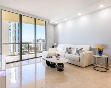 16275 Collins Ave - Photo Thumbnail 5