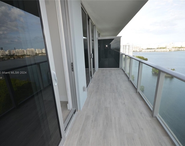 16385 Biscayne Blvd - Photo Thumbnail 69