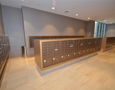 16385 Biscayne Blvd - Photo Thumbnail 66