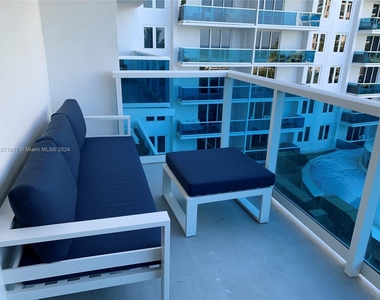 2301 Collins Ave - Photo Thumbnail 16