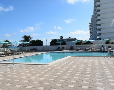 5701 Collins Ave - Photo Thumbnail 30