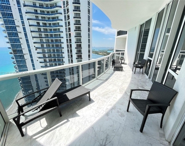 16001 Collins Ave - Photo Thumbnail 20