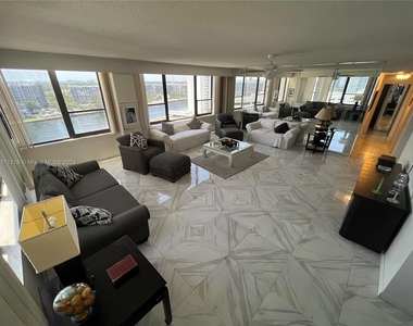 3505 S Ocean Dr - Photo Thumbnail 7