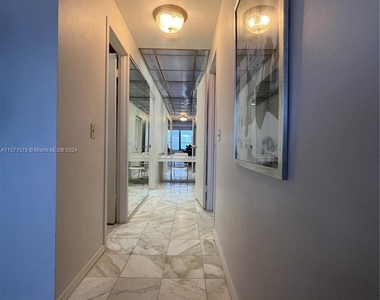 3505 S Ocean Dr - Photo Thumbnail 12