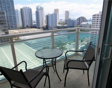 950 Brickell Bay Dr - Photo Thumbnail 1