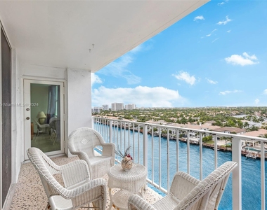 1410 S Ocean Dr - Photo Thumbnail 15