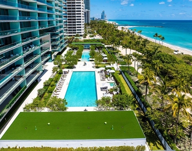 10203 Collins Ave - Photo Thumbnail 47