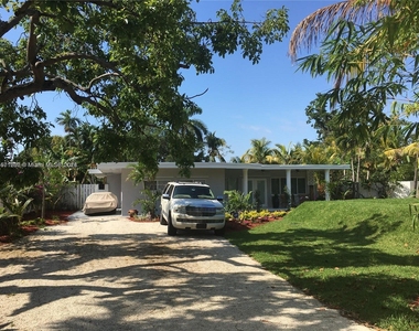 374 N Biscayne River Dr - Photo Thumbnail 0