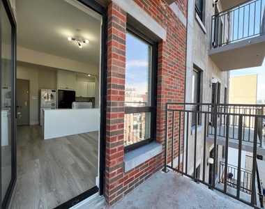 952 Bedford Avenue - Photo Thumbnail 3
