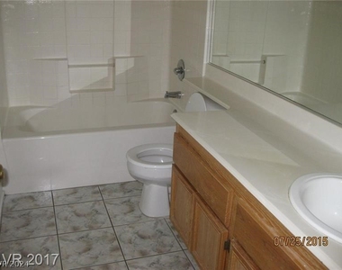 7641 Damascus Avenue - Photo Thumbnail 9