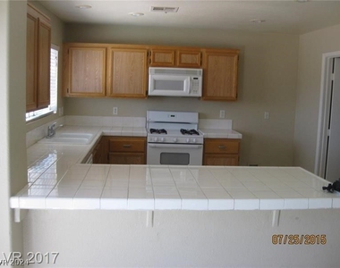 7641 Damascus Avenue - Photo Thumbnail 2