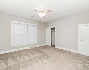 16 Douglas Avenue Nw - Photo Thumbnail 18