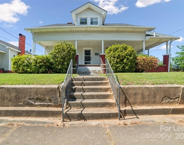 16 Douglas Avenue Nw - Photo Thumbnail 0