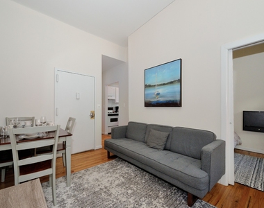 356 West 37th Street - Photo Thumbnail 2