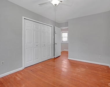 184 Elmhurst Avenue - Photo Thumbnail 19