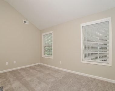 5880 Raventree Court - Photo Thumbnail 9