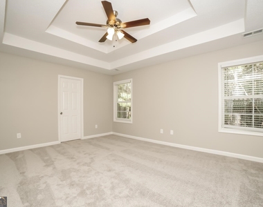 5880 Raventree Court - Photo Thumbnail 6