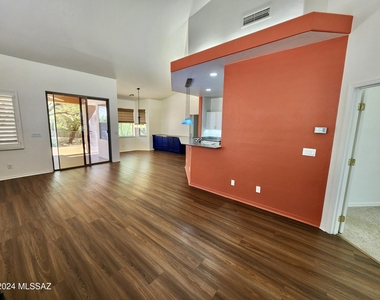 13401 N Rancho Vistoso Boulevard - Photo Thumbnail 2