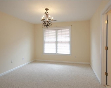 1009 Wescott Lane Ne - Photo Thumbnail 23