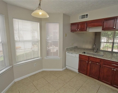 2949 Weston Brook Lane - Photo Thumbnail 12