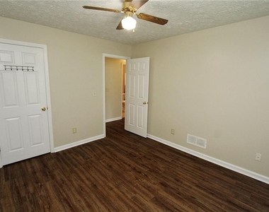 2949 Weston Brook Lane - Photo Thumbnail 21