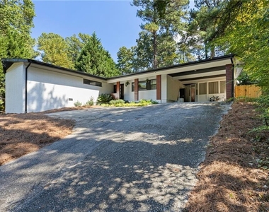 1723 Dunwoody Place Ne - Photo Thumbnail 1