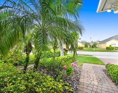 3125 Savoy Drive - Photo Thumbnail 2