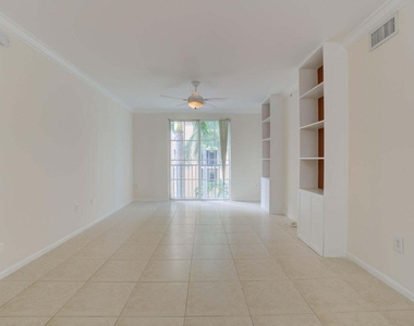 780 S Sapodilla Avenue - Photo Thumbnail 7