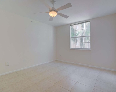 780 S Sapodilla Avenue - Photo Thumbnail 11