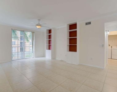 780 S Sapodilla Avenue - Photo Thumbnail 6