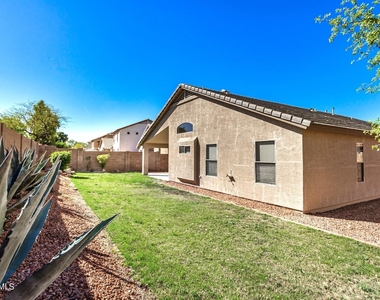 29465 N Candlewood Drive - Photo Thumbnail 28