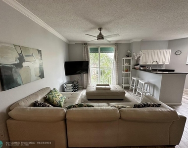 630 S Sapodilla Avenue - Photo Thumbnail 1