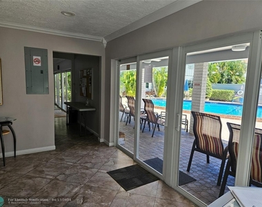 659 W Oakland Park Blvd - Photo Thumbnail 12