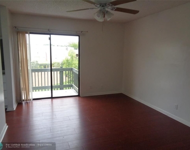 8953 W Sunrise Blvd - Photo Thumbnail 2